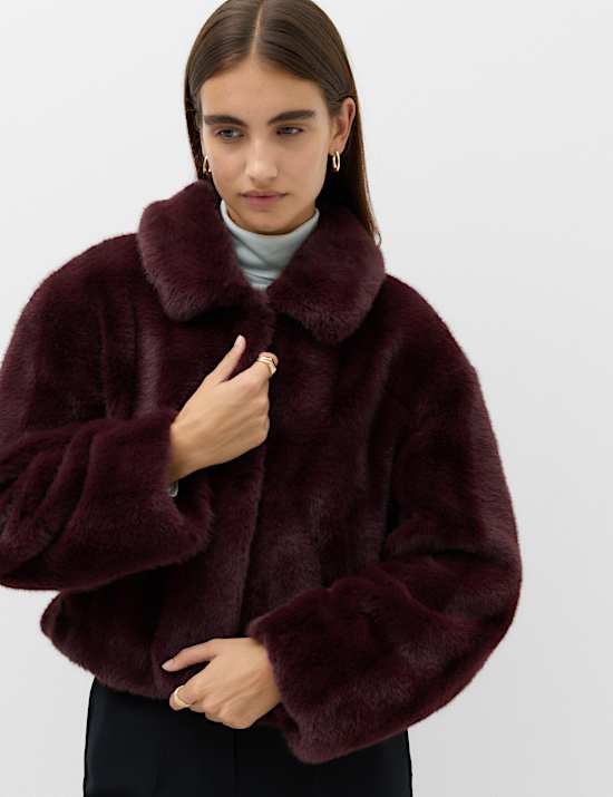 Faux Fur Collared Short Jacket