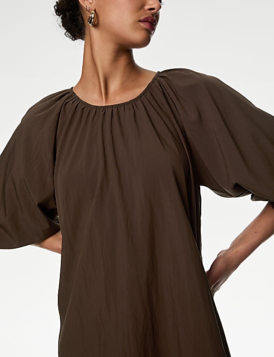 Gaun Mini Model Kerutan Leher Bundar Lengan Puff