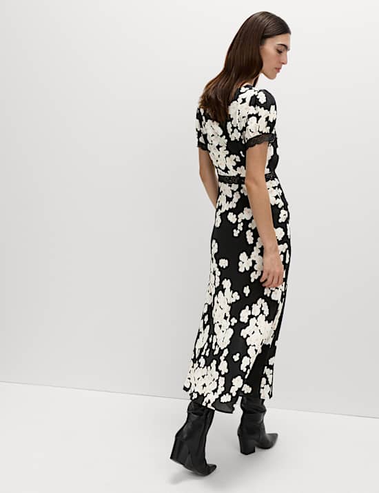 Midaxi-Teekleid mit Blumenmuster und Spitzendetail