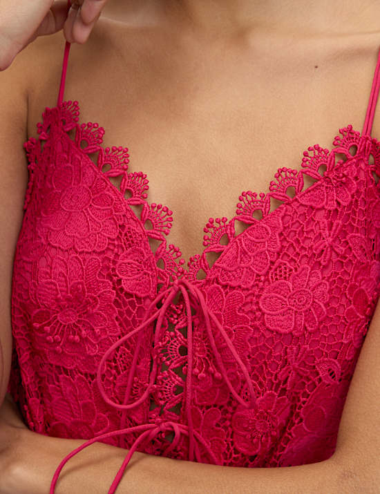 Geblümtes Midikleid mit V-Ausschnitt