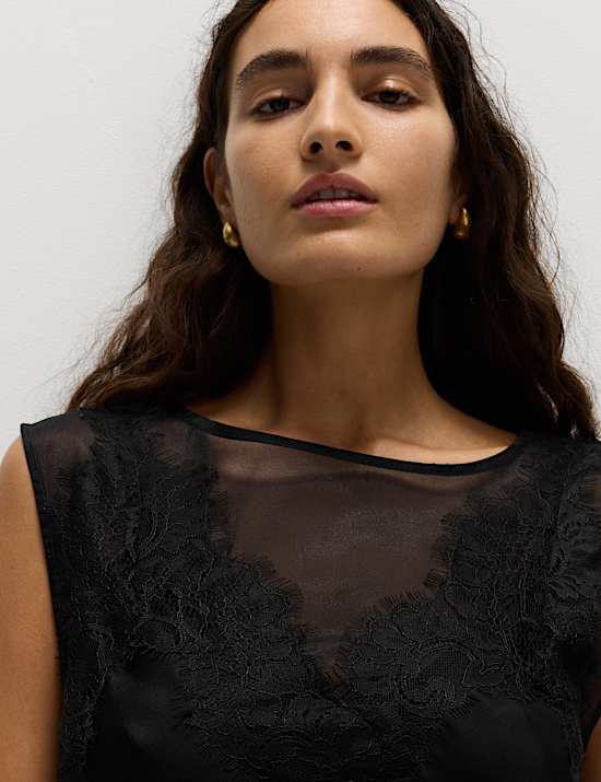 Fond de robe midaxi en satin et dentelle