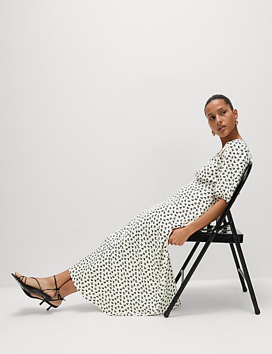 Printed V-Neck Puff Sleeve Midi Tea Dress