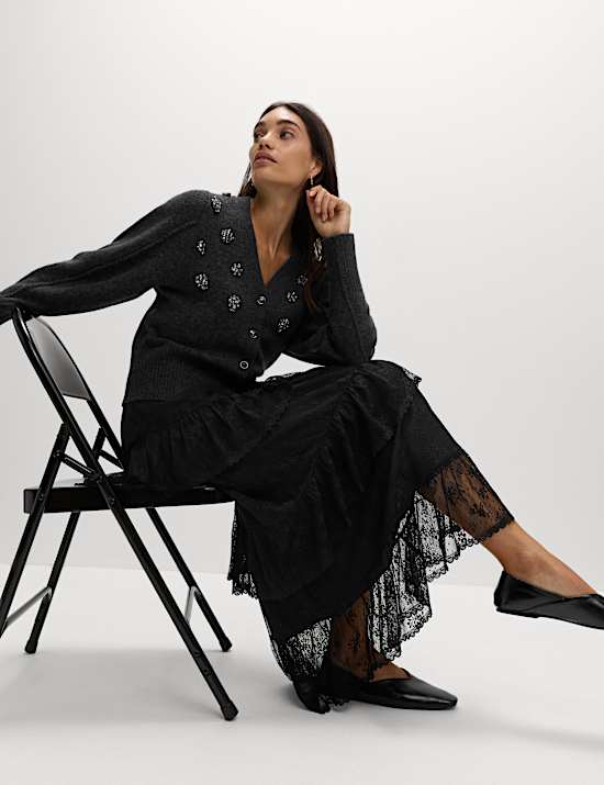 Jupe longue &agrave; volants en dentelle