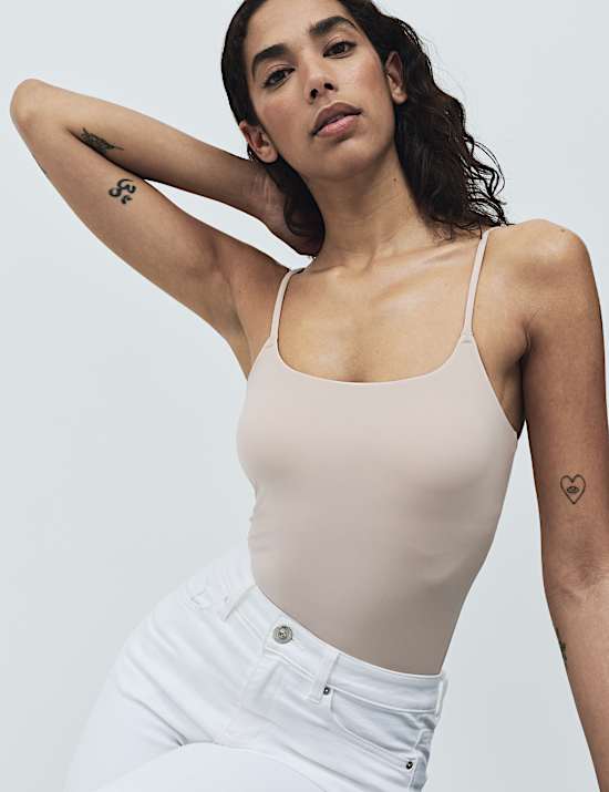 Body Soft&trade; Unterhemd mit eckigem Ausschnitt und K&ouml;rbchen