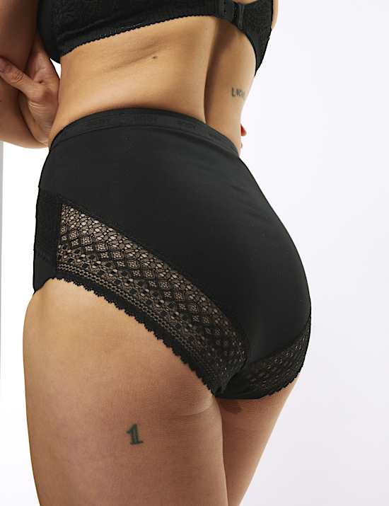 2pk Cotton Rich Light Control Full Briefs