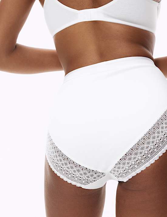 2pk Cotton Rich Light Control Full Briefs