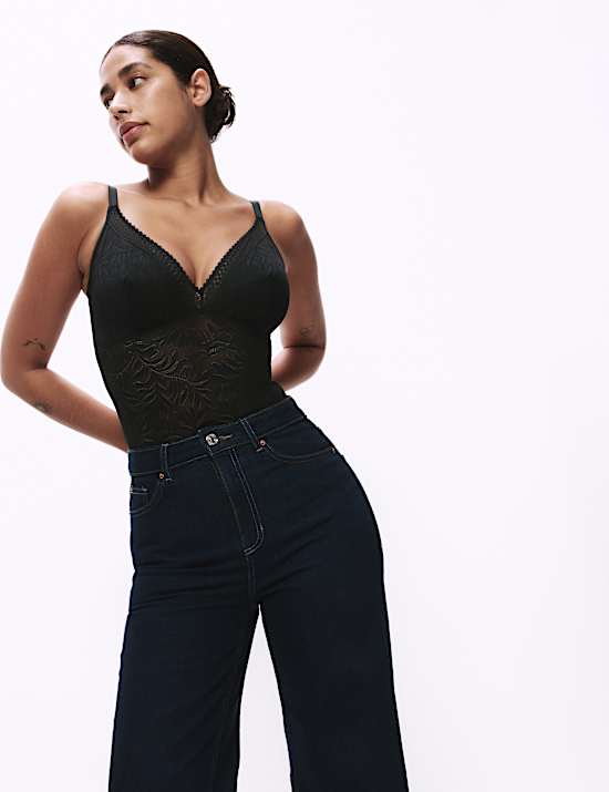 Light Control Flexifit™ Lace Body