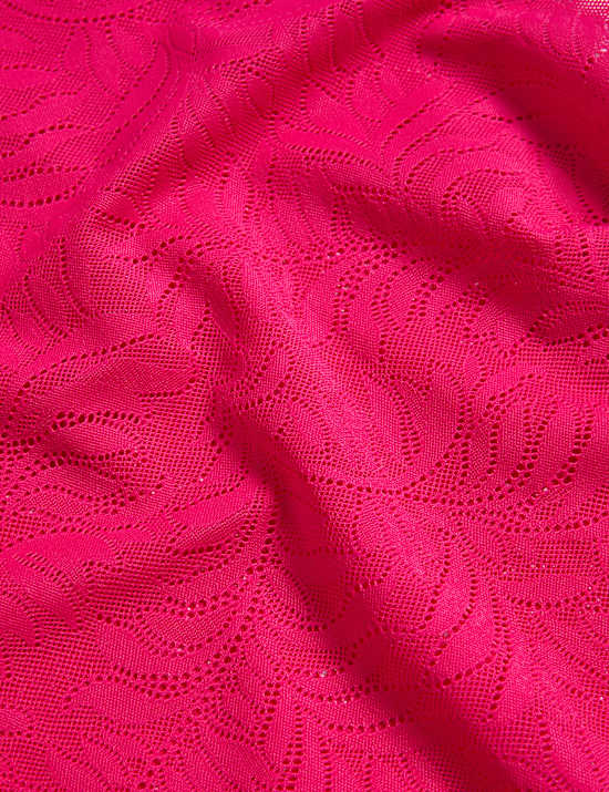 Flexifit&trade; Lace Sleeveless Turtle Neck Body