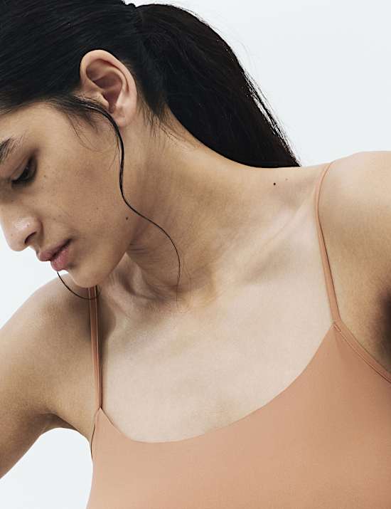 Body Invisibles&trade; Flexifit&trade; Full Slip