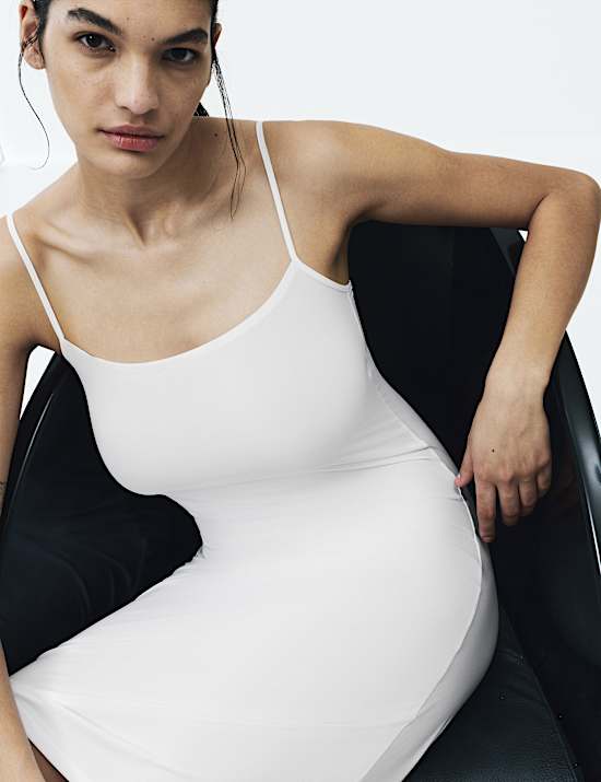 Body Invisibles Flexifit&trade; Full Slip