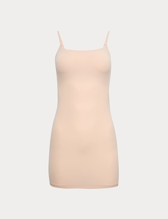 קומבניזון סליפ מיני Body Soft&trade;&lrm; באפקט מחליק עם טכנולוגיית Flexifit&trade;&lrm;