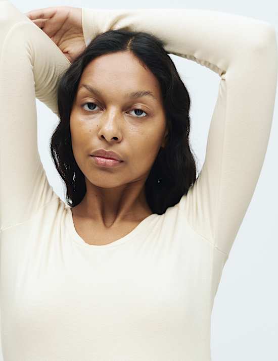 Heatgen™ Medium Thermal Scoop Neck Top