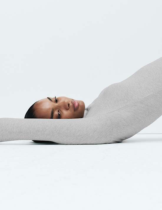 Heatgen™ Medium Thermal Crew Neck Top