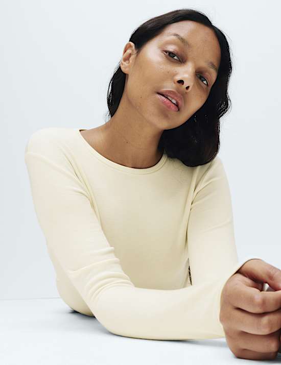 Heatgen™ Medium Thermal Crew Neck Top