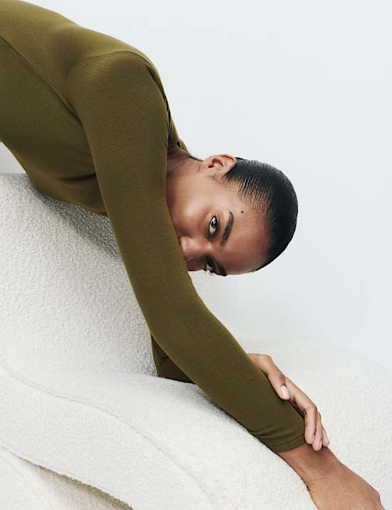 Heatgen™ Medium Thermal Crew Neck Top