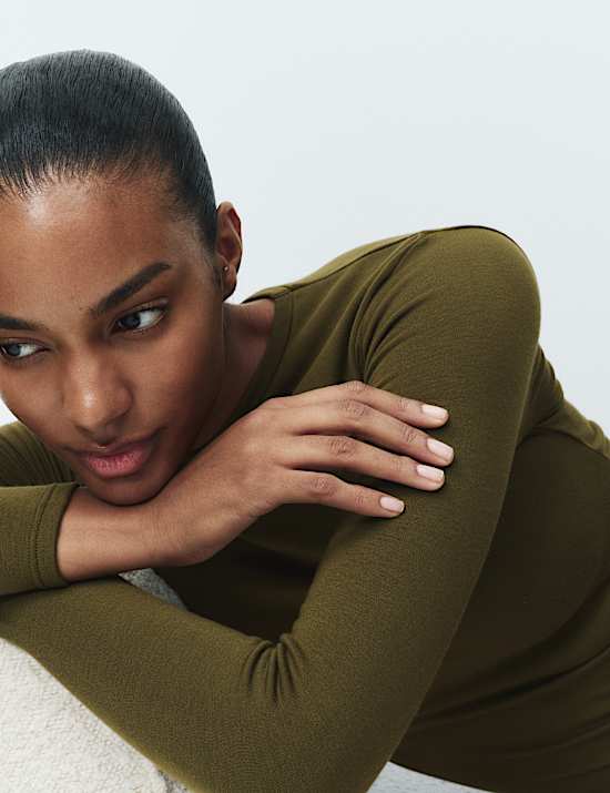 Heatgen™ Medium Thermal Crew Neck Top