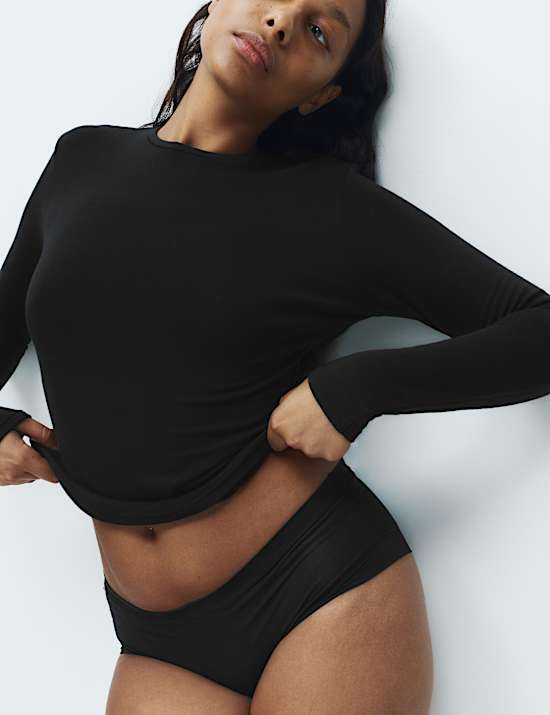 Heatgen™ Medium Thermal Crew Neck Top