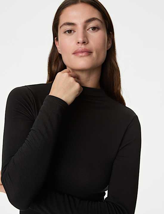 Heatgen™ Medium Thermal Mock Neck Top
