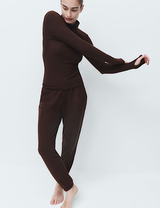 Heatgen&trade; Maximum Thermal Funnel Neck Top