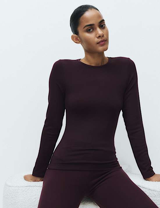 Heatgen&trade; Medium Thermal Crew Neck Top