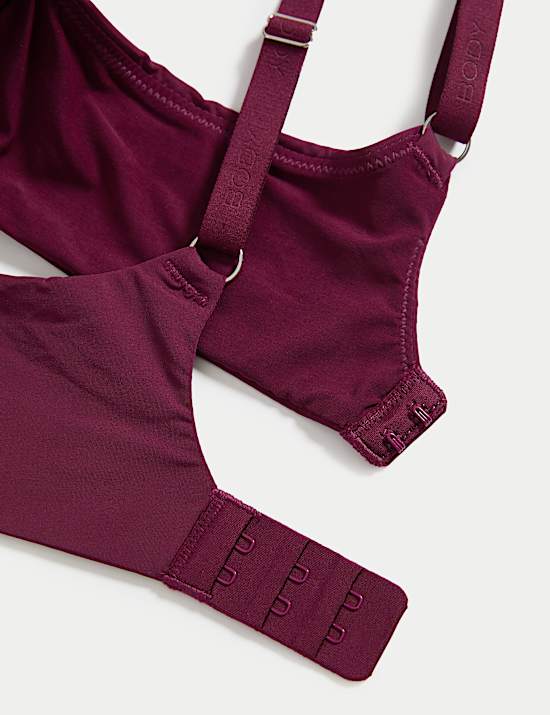 Flexifit™ Wired Full-Cup T-Shirt Bra A-E