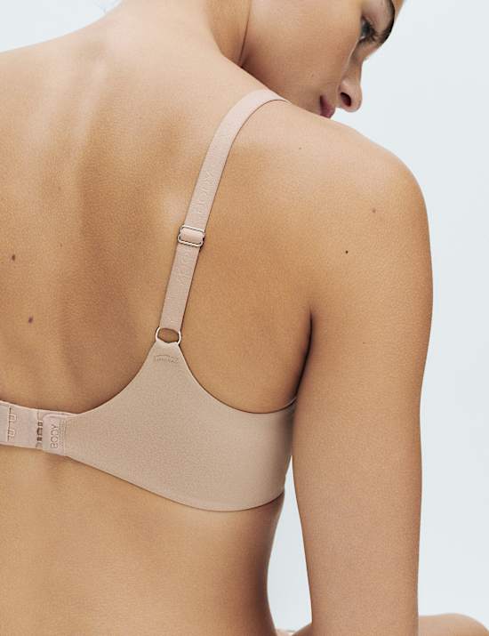 חזיית טי-שירט בשילוב Flexifit™‎ עם ברזלים וקאפ מלא במידות ‏‏A-E‏‏