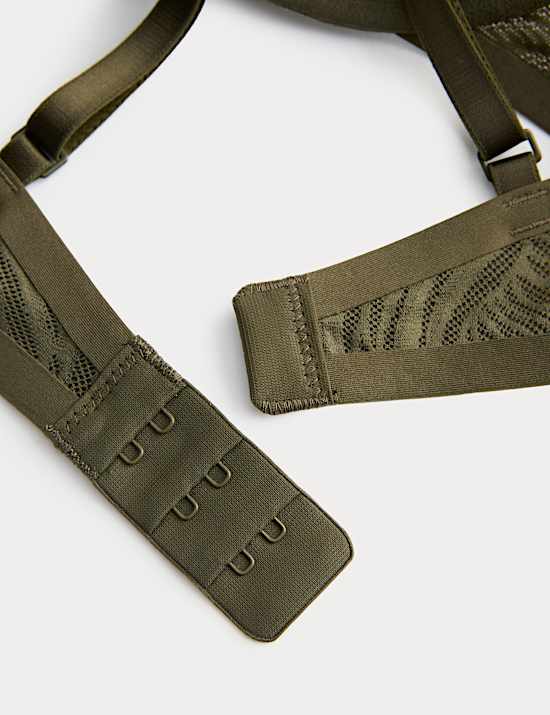 Krajkov&aacute; podprsenka Body s kosticemi a polovičn&iacute;mi ko&scaron;&iacute;čky (A-E)