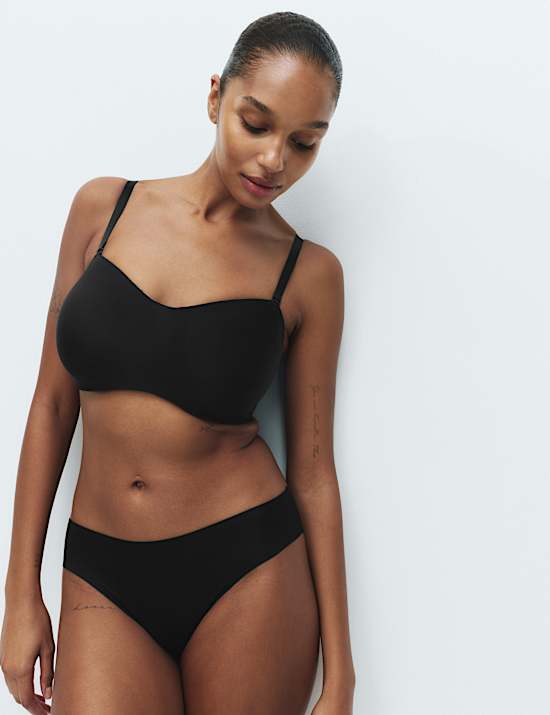 Body Invisibles&trade; Wired Strapless Bra F+