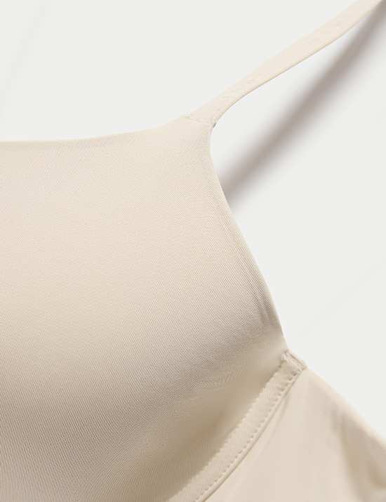 Soutien-gorge invisible à armatures et bonnets emboîtants F+