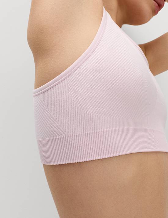 Reversible Seamless Medium Support Sports Bra