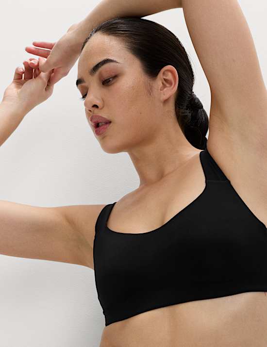 Flexifit&trade; Medium Support Sports Bra (A-E)