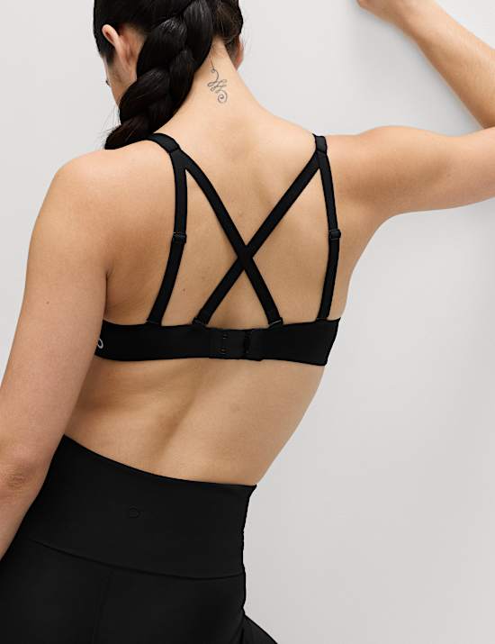 Flexifit&trade; Medium Support Sports Bra (A-E)