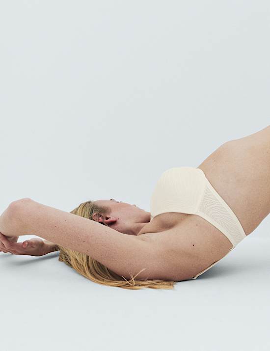 Body Lace Wired Push Up Bra (A-E)