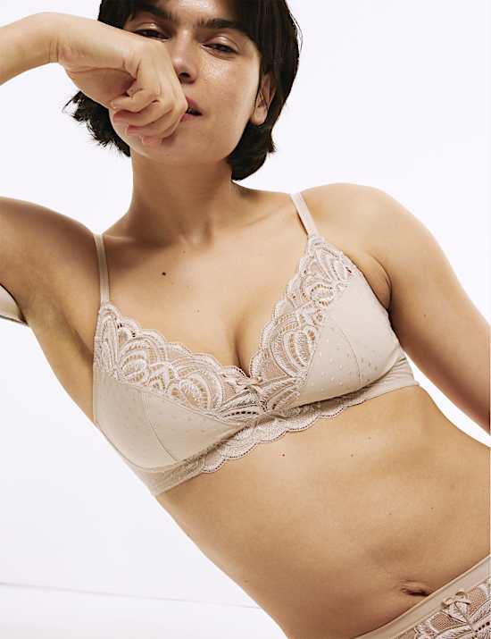 חזיית Amelia Lace ללא ברזלים עם קאפ מלא (מידות A-E)