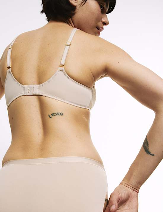 חזיית Amelia Lace ללא ברזלים עם קאפ מלא (מידות A-E)