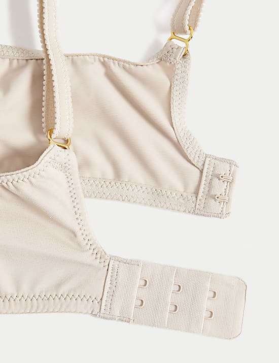 חזיית Amelia Lace ללא ברזלים עם קאפ מלא (מידות A-E)