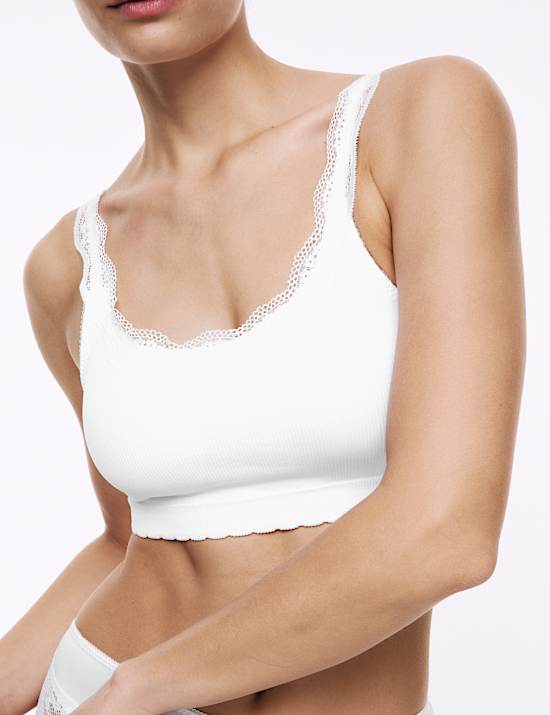 Zkrácený top s krajkovým bezešvým lemem bez kostic