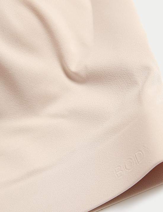 Haut court sans armature FlexiFit&trade;