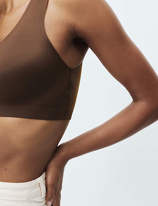 קרופ טופ ללא ברזלים בשילוב Flexifit™‎