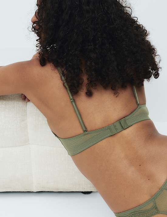 Soutien-gorge plongeant Jasmine sans armature en dentelle, bonnets A &agrave; E