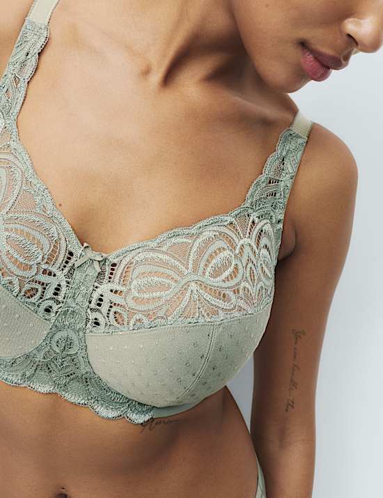 חזיית Amelia Lace ללא ברזלים בדרגת תמיכה מלאה, במידות B-H