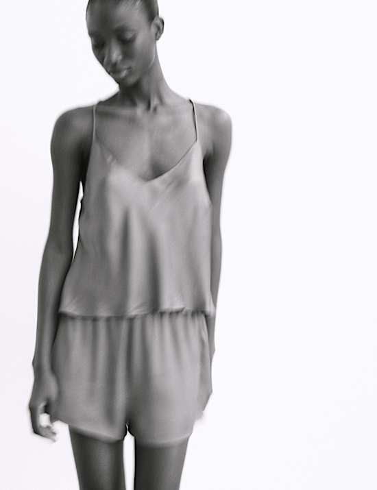 Conjunto de pijama corto estilo camisola de satén