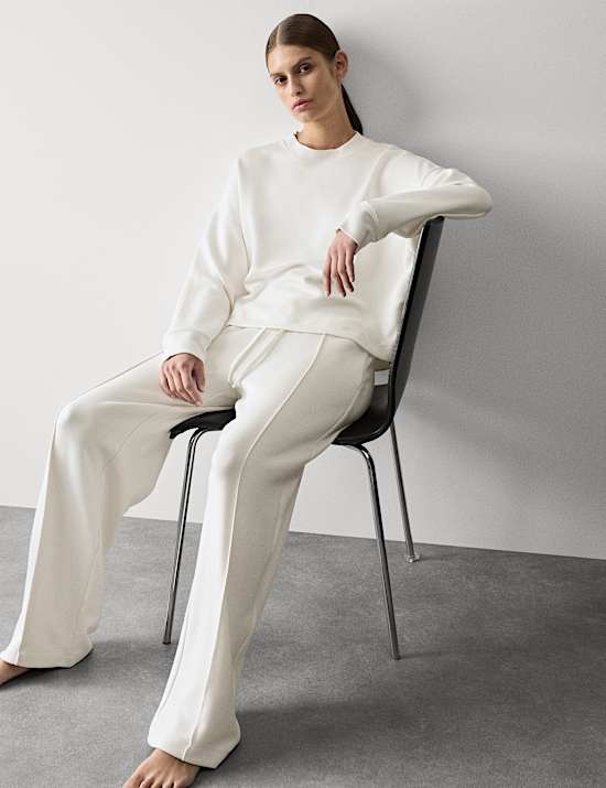 Pantalones informales de pernera ancha de neopreno