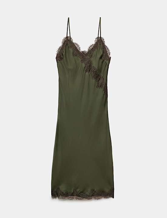 Camis&oacute;n maxi con encaje y sat&eacute;n