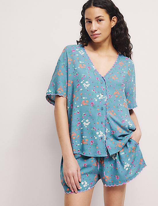 Conjunto corto floral