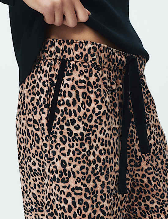 Gerippptes Schlafanzug-Set mit hohem Baumwollanteil und Leopardenprint