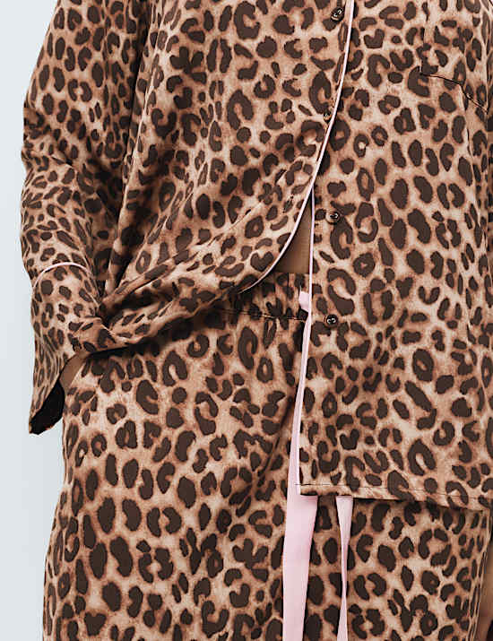 Dream Satin&trade; Animal Print Revere Pyjama Set