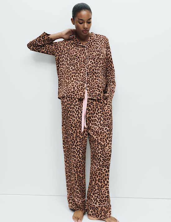 Dream Satin&trade; Animal Print Revere Pyjama Set