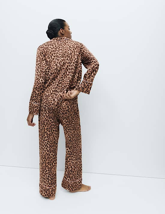 Dream Satin&trade; Animal Print Revere Pyjama Set