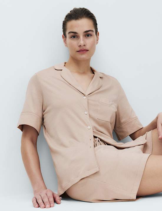 Pijama corto de modal de algod&oacute;n con solapa